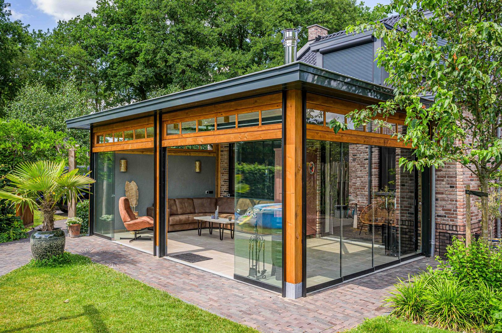 tuinkamer hout daklicht screens lunteren lr 6845