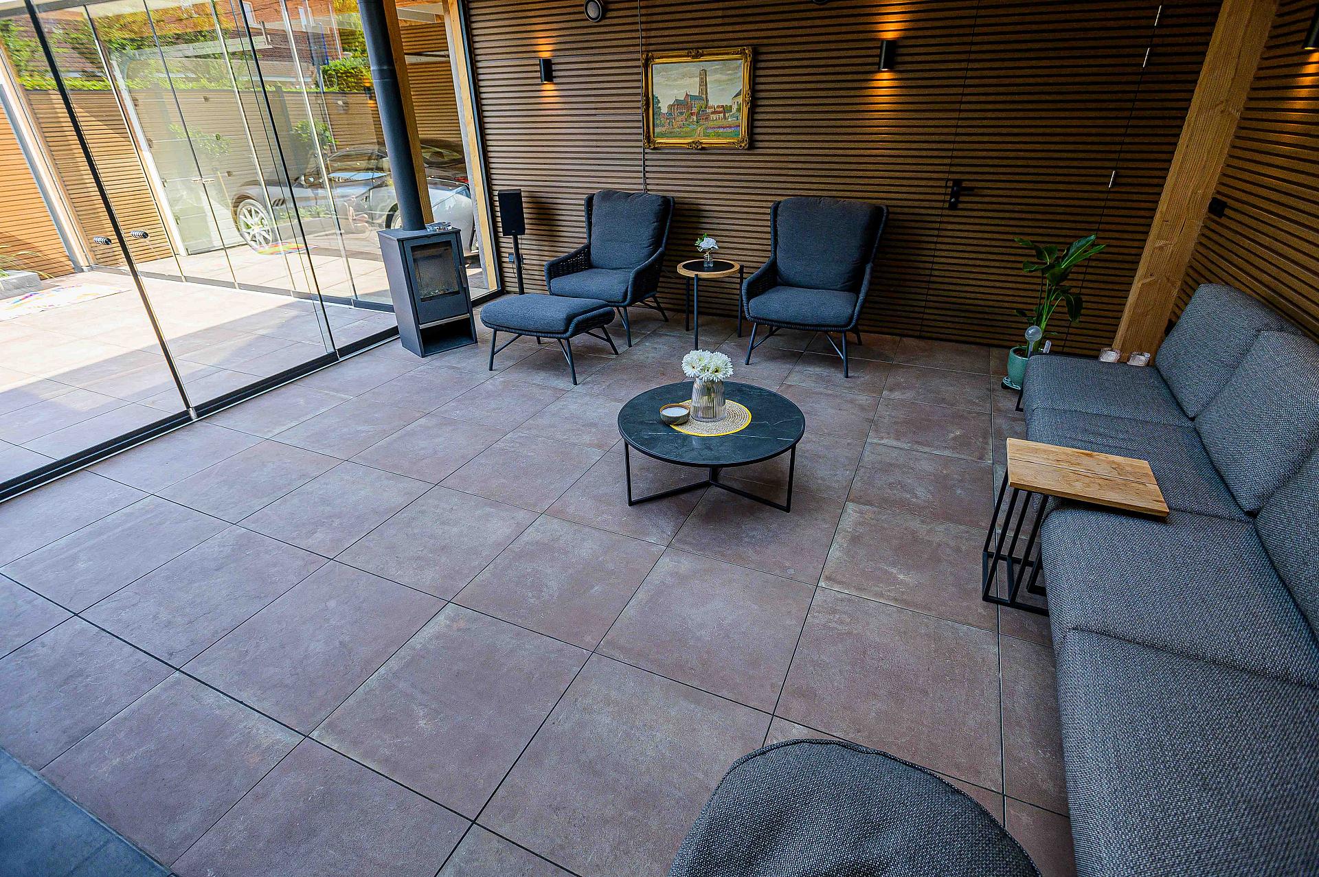 luxe overkapping gsw schutting tegels 5361