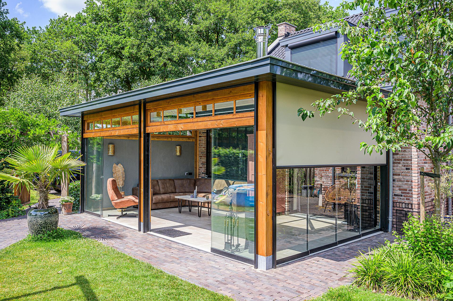 tuinkamer hout daklicht screens lunteren hr 6846