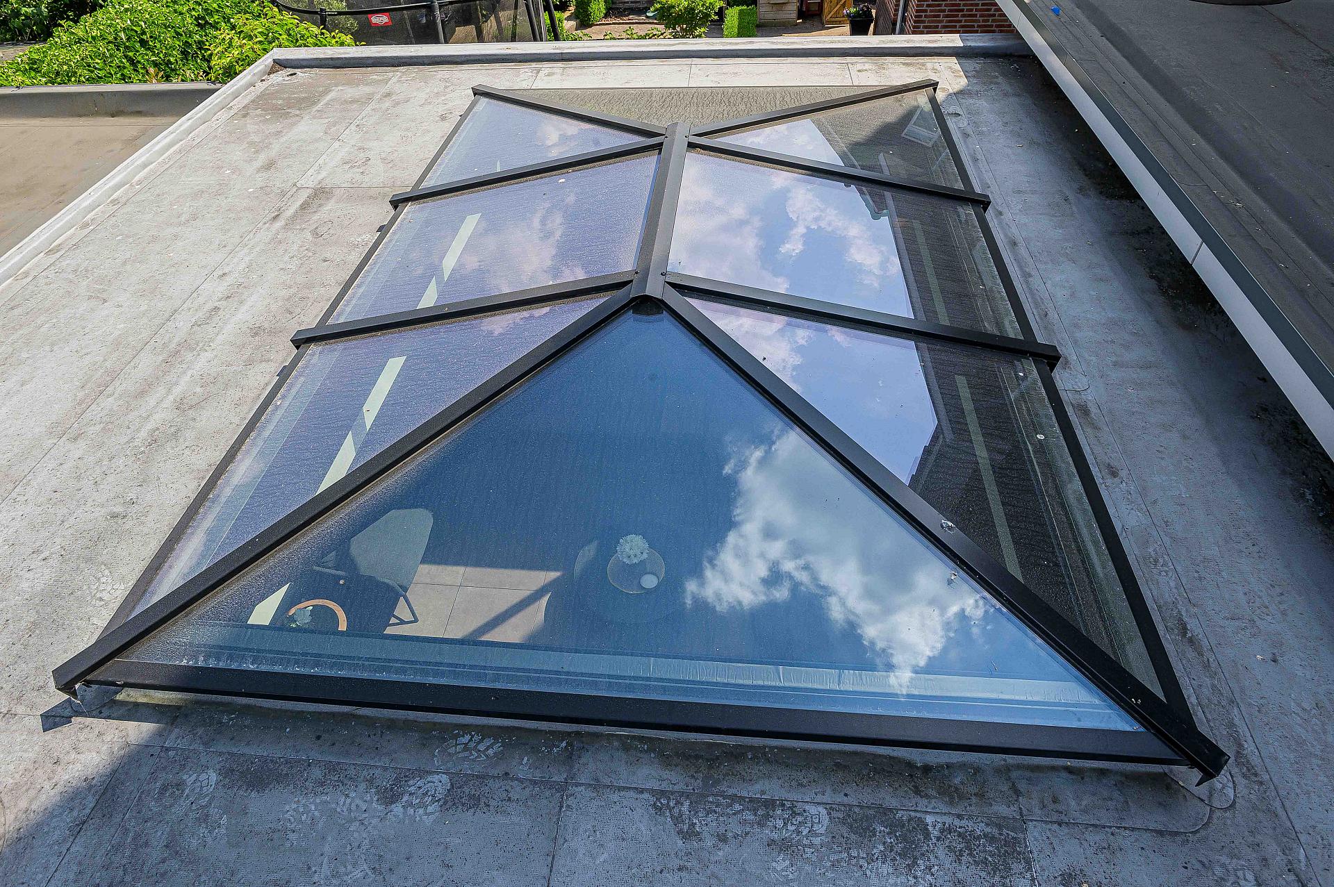 luxe overkapping gsw schutting tegels 4993