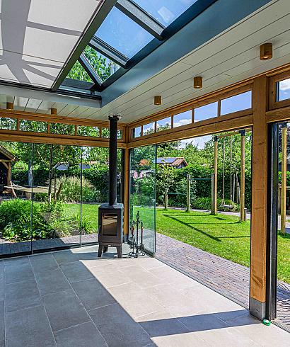 tuinkamer hout daklicht screens lunteren lr 6910