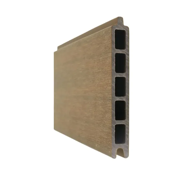 Newtechwood co-extrusie composiet schermplank, 2,1x15x180 cm, red cedar.