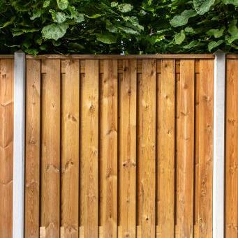 Betonpaal wit/grijs diamantkop  - 10.0x10.0x280cm kabeldoorvoer Scherm 180 cm - IJssel-serie