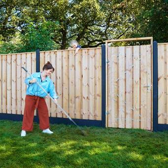 Betonpaal antraciet gecoat diamantkop - 10.0x10.0x280cm kabeldoorvoer Scherm 180 cm - IJssel-serie