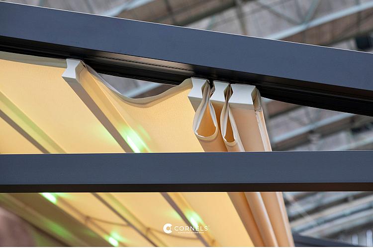 cornels navi ng detail zijaanzicht balein