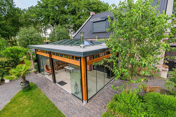 tuinkamer hout daklicht screens lunteren lr 6861