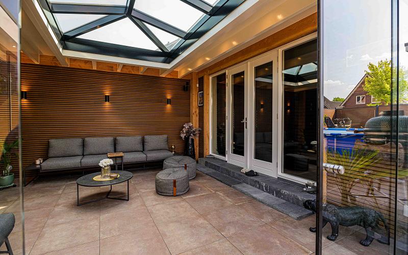 luxe overkapping gsw schutting tegels 5143