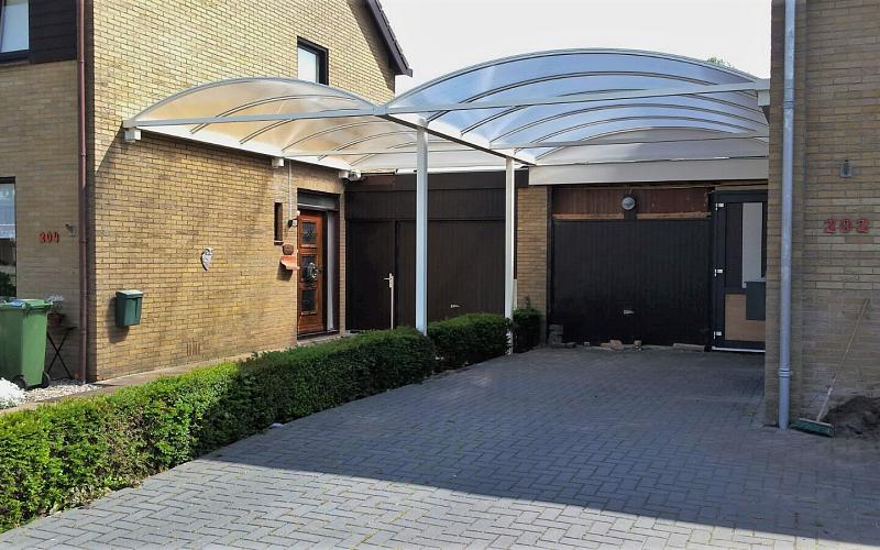aluminium boog carport cp20 tussen woningen