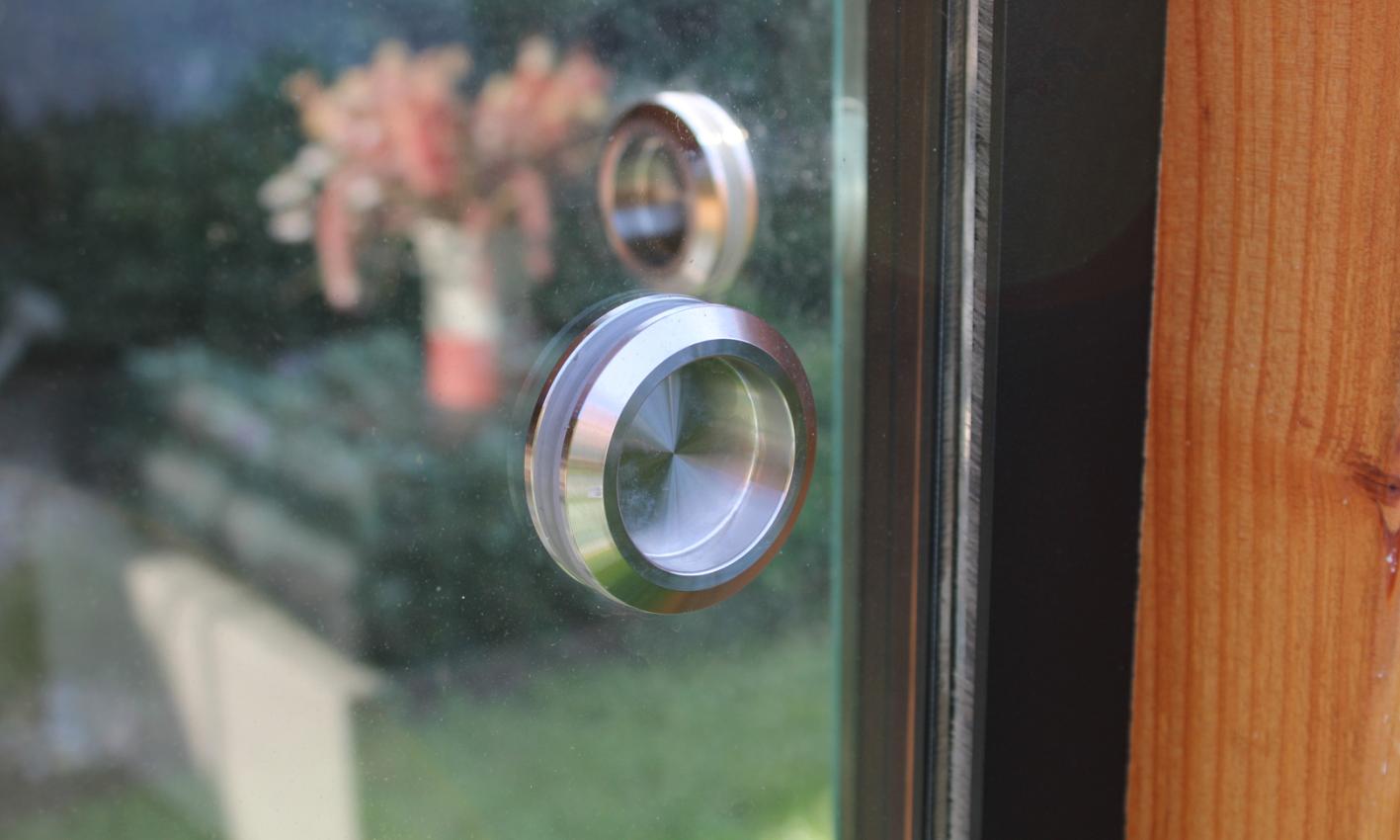 25407 van de burg 10 