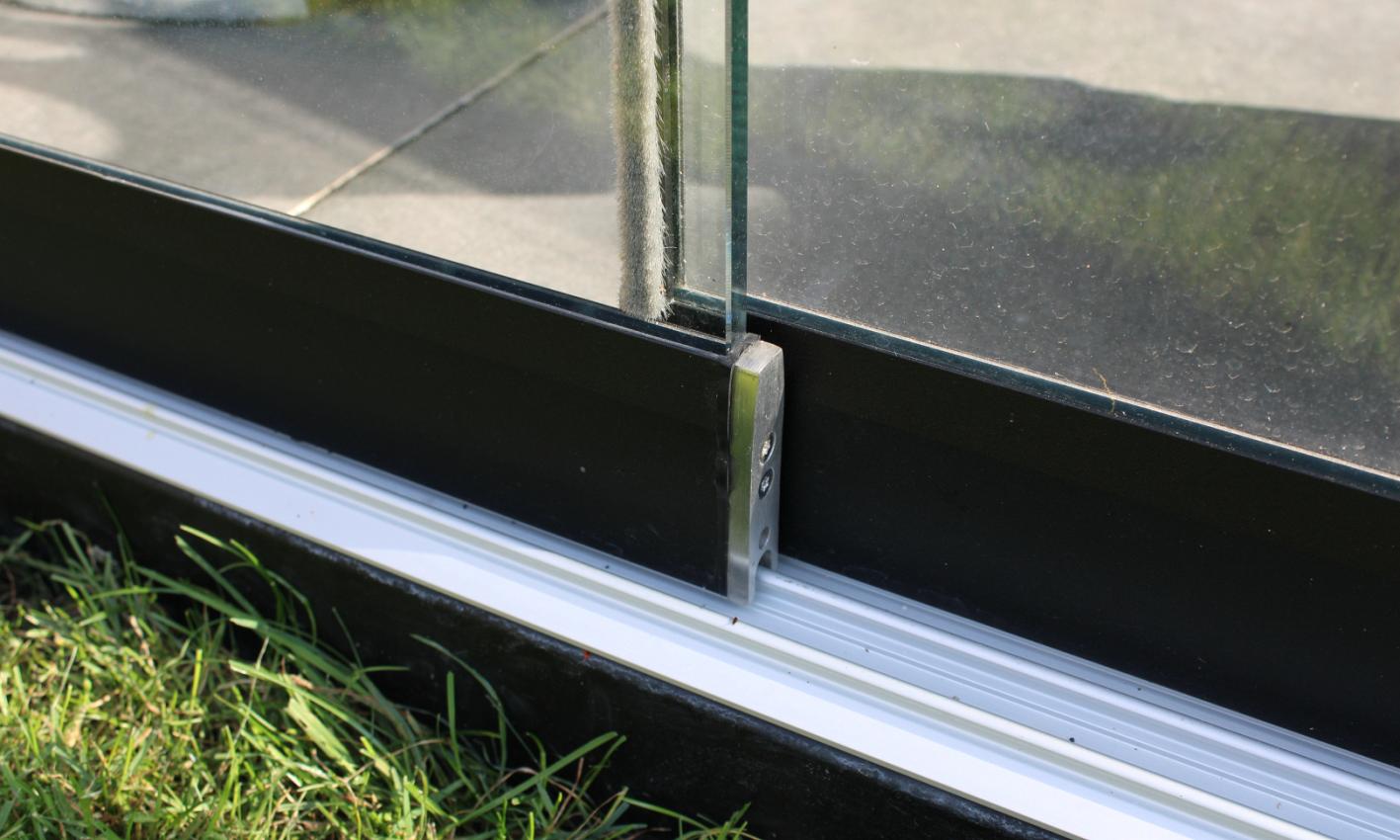 25407 van de burg 18 